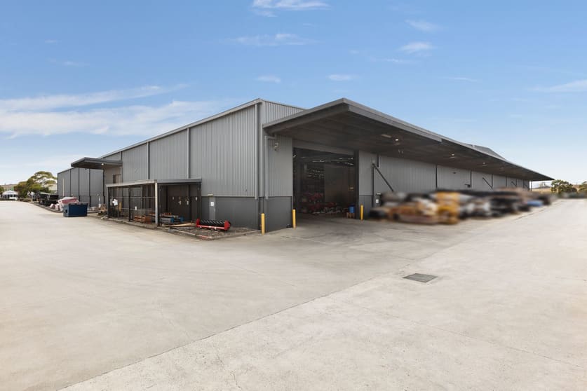 Click to view all images 25-33 Strzelecki Avenue Sunshine West VIC 3020 - Image 3