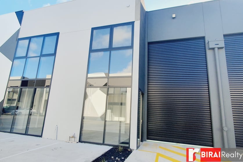 Click to view all images U4/235 Robinsons Road Ravenhall VIC 3023 - Image 2