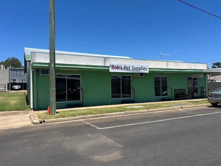 Click to view all images 4 MAYNE STREET Chinchilla QLD 4413 - Image 1