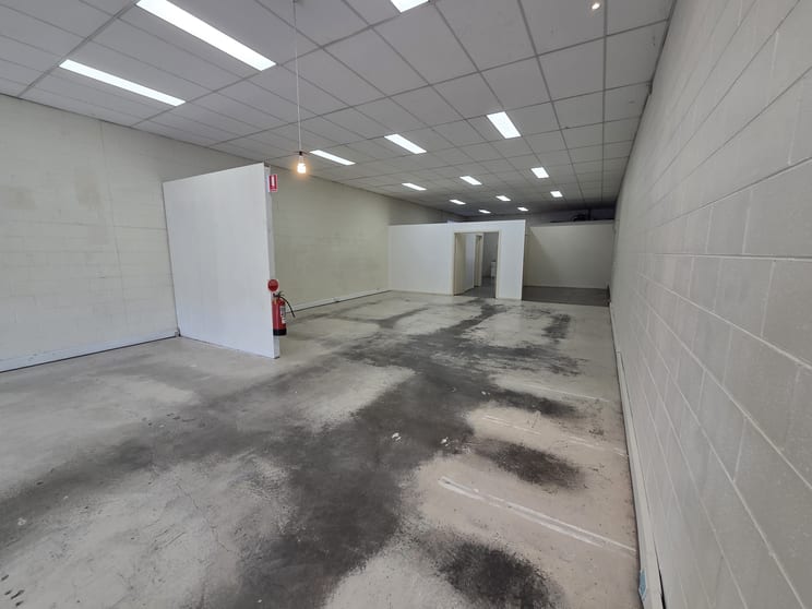 Click to view all images 38 St Kilda Road St Kilda VIC 3182 - Image 3