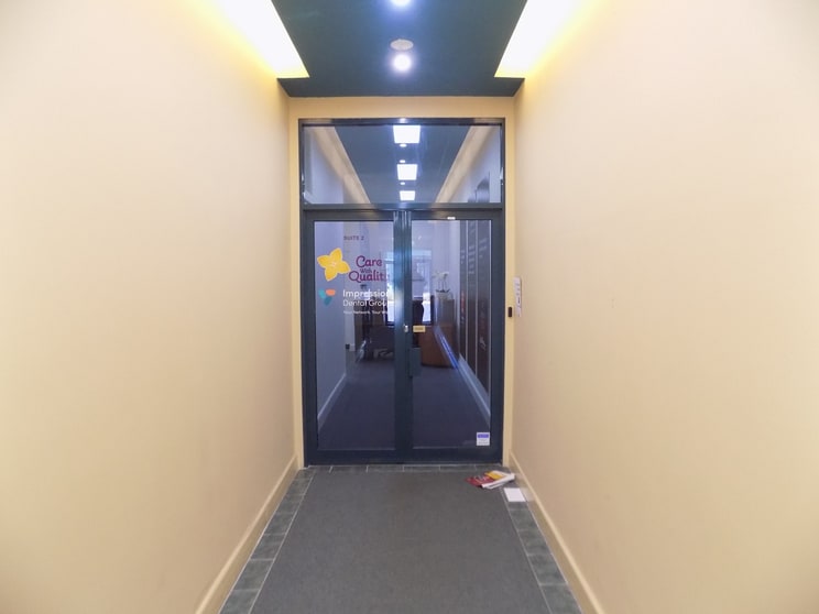 Click to view all images 2/63 Rosstown Road Carnegie VIC 3163 - Image 2