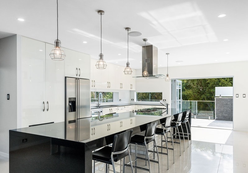 Click to view all images 72 Eureka Street Kelvin Grove QLD 4059 - Image 3