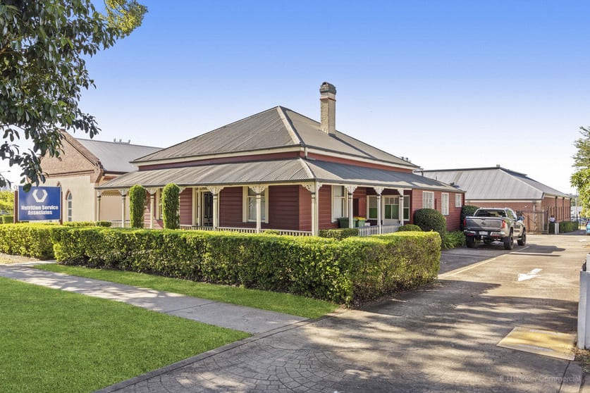 Click to view all images 119 Herries Street East Toowoomba QLD 4350 - Image 1