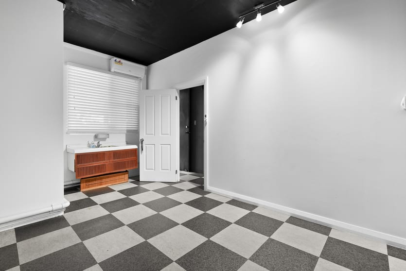 Click to view all images 121 Glebe Point Road Glebe NSW 2037 - Image 3