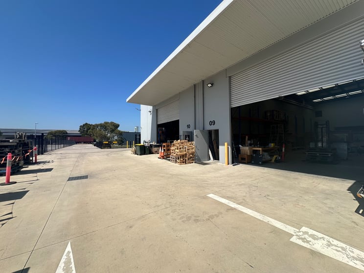 Click to view all images Rear 9/220 Maidstone Street Altona VIC 3018 - Image 2
