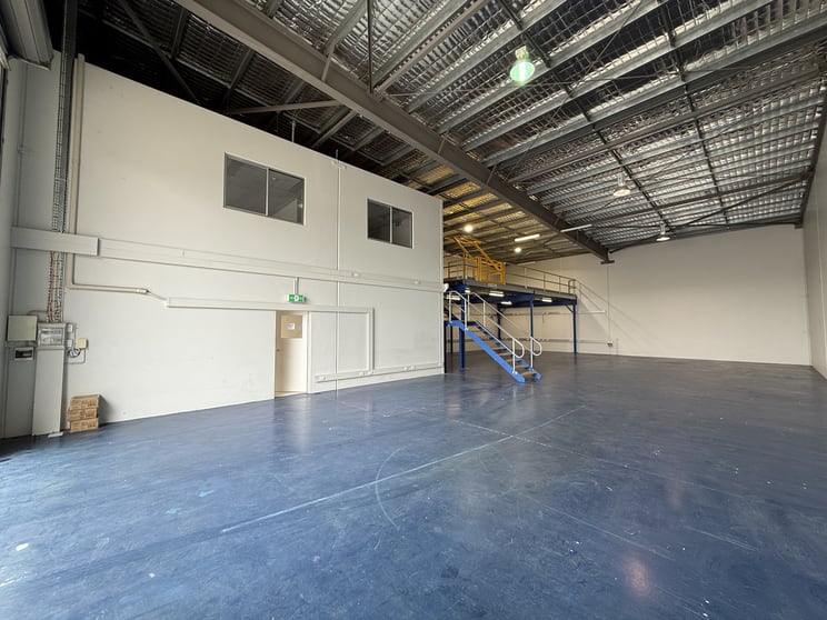 Click to view all images 3/22-24 French Avenue Brendale QLD 4500 - Image 3