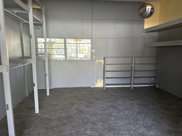 Click to view all images 1/2445 Warburton Highway Yarra Junction VIC 3797 - Image 3