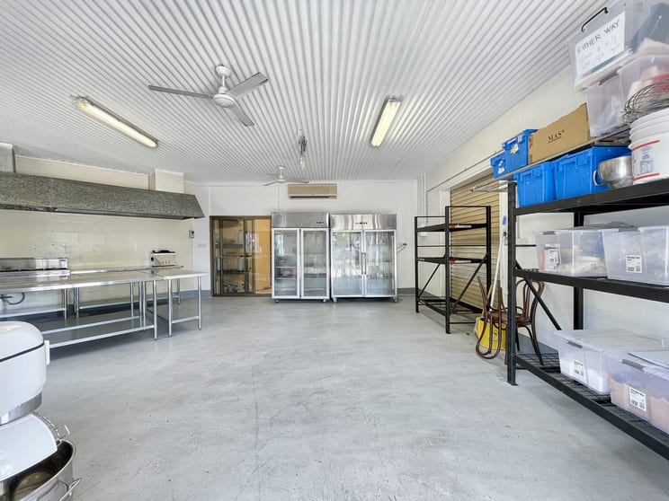 Click to view all images 3/1 Ti-Tree Place Byron Bay NSW 2481 - Image 2
