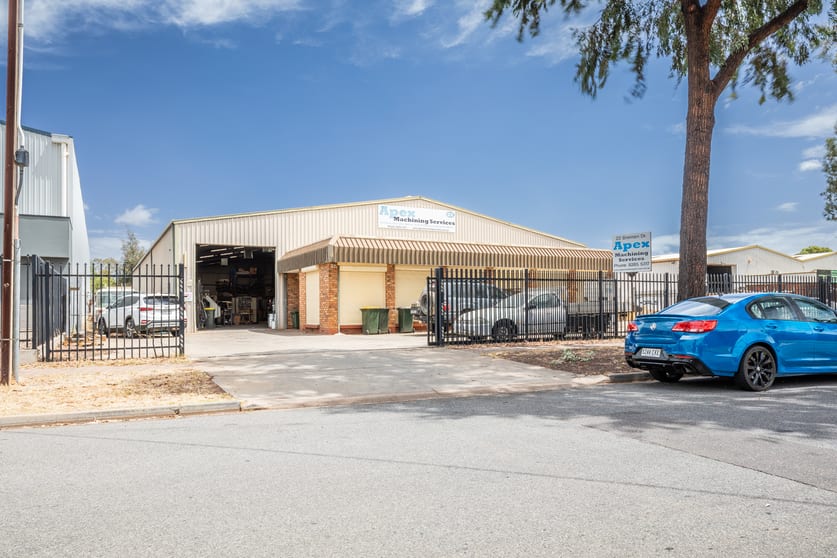 Click to view all images 22 Bremen Drive Salisbury South SA 5106 - Image 3