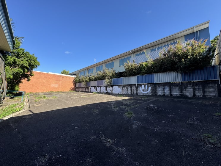 Click to view all images 68-78 Howard Street Nambour QLD 4560 - Image 2