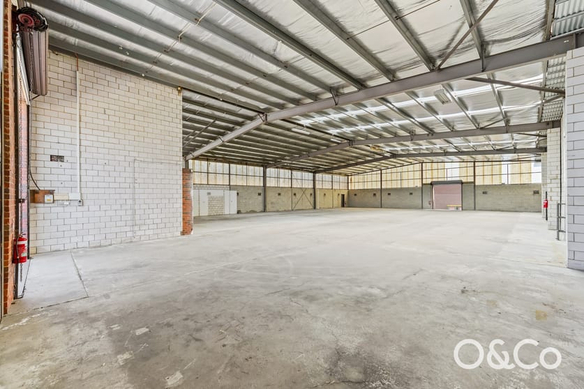 Click to view all images 2 Hewitt Street Cheltenham VIC 3192 - Image 2