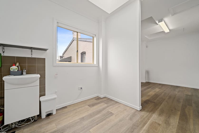 Click to view all images 1F/1 Spit Road Mosman NSW 2088 - Image 1