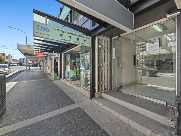 Click to view all images 172 Forest Road Hurstville NSW 2220 - Image 2