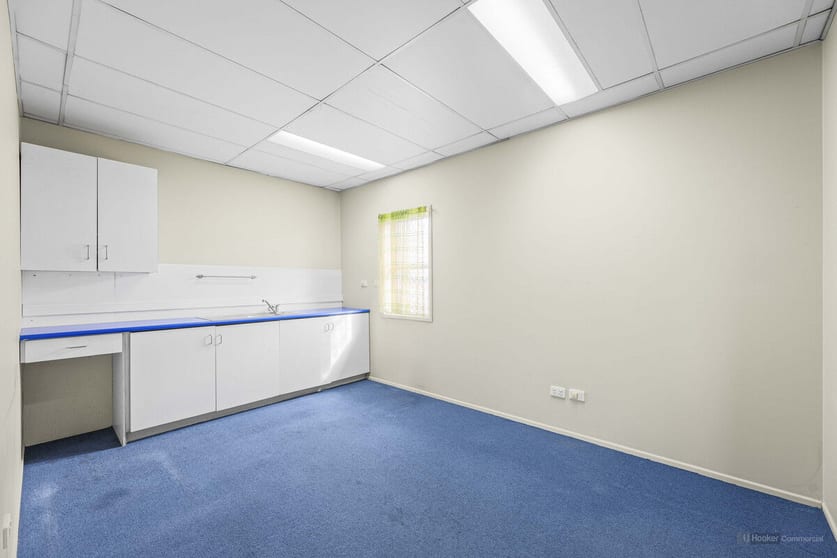 Click to view all images 286 Bridge Street Newtown QLD 4350 - Image 3