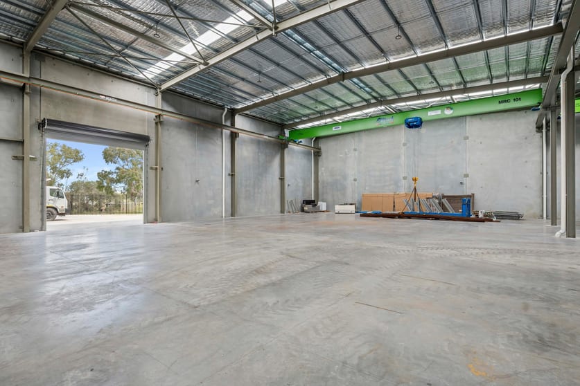 Click to view all images 1/242 Allen Road Forrestdale WA 6112 - Image 3