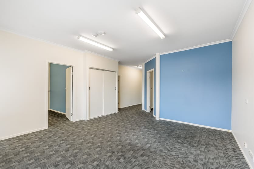 Click to view all images 282 Main Road Glenorchy TAS 7010 - Image 3