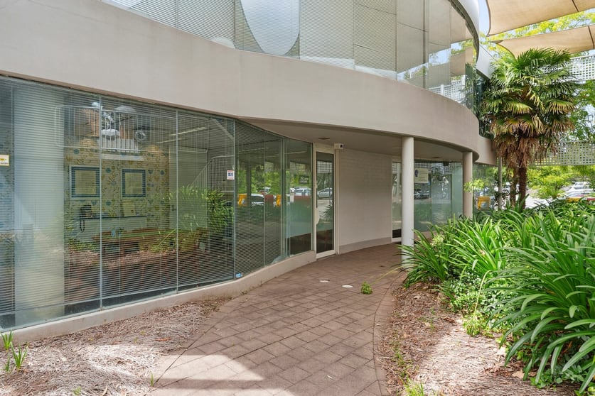 Click to view all images 1/42 Geils Court Deakin ACT 2600 - Image 1