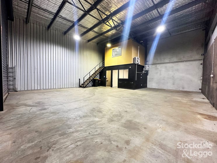 Click to view all images 151B Vaughan Street Shepparton VIC 3630 - Image 3