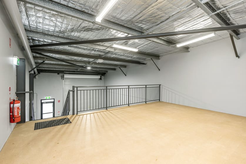 Click to view all images 3/6 Portside Crescent Maryville NSW 2293 - Image 2