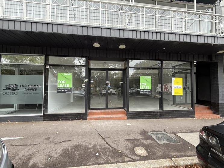Unit 1/25 Altree Court Phillip ACT 2606 - Image 1