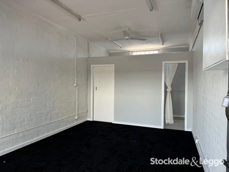 Click to view all images 201 Commercial Road Morwell VIC 3840 - Image 3