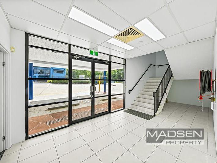 Click to view all images 55 Gardens Drive Willawong QLD 4110 - Image 3