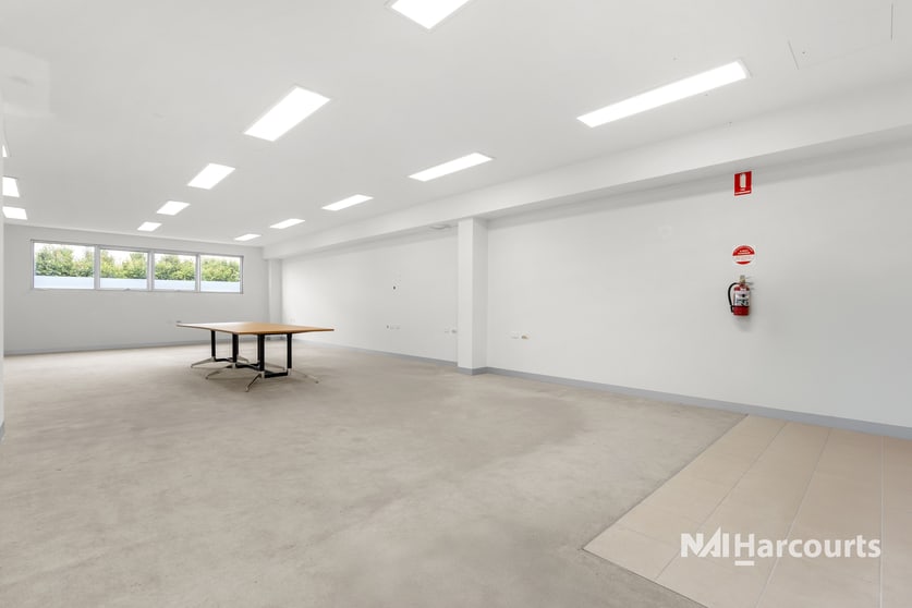Click to view all images Rear Office Level 1/268 Doncaster Road Balwyn North VIC 3104 - Image 3