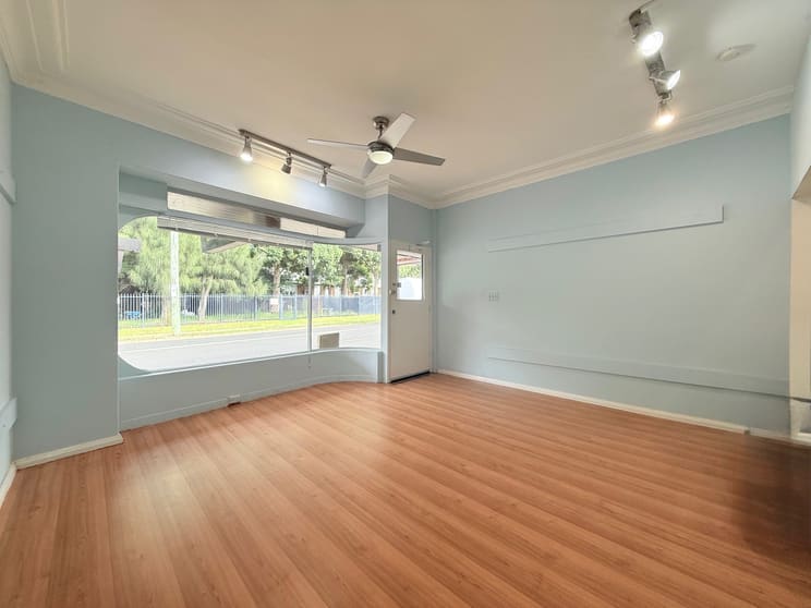 Click to view all images 2/62 Princes Highway Fairy Meadow NSW 2519 - Image 3