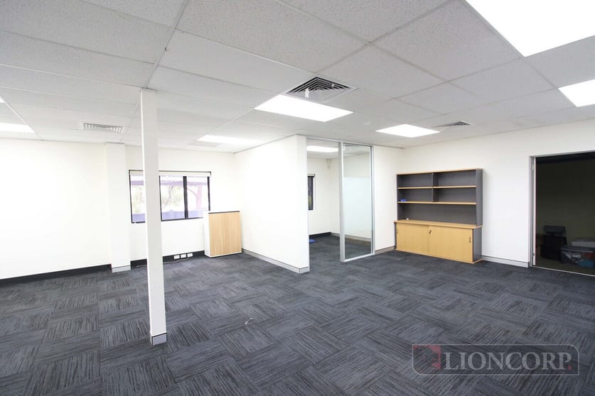 Click to view all images Eight Mile Plains QLD 4113 - Image 3