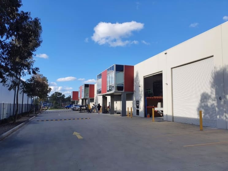 Click to view all images 4 Money Close Rouse Hill NSW 2155 - Image 2