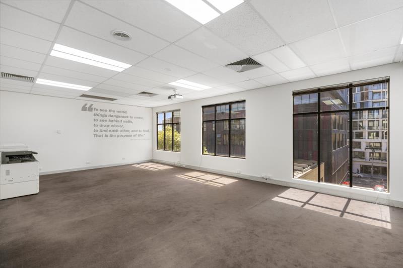 Click to view all images 209/22 St Kilda Road St Kilda VIC 3182 - Image 1
