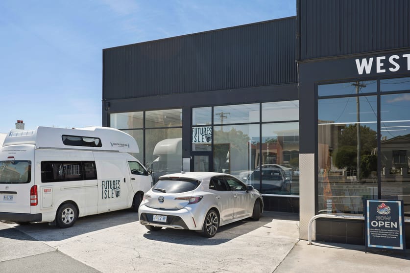 Click to view all images 4/120 Invermay Road Invermay TAS 7248 - Image 2