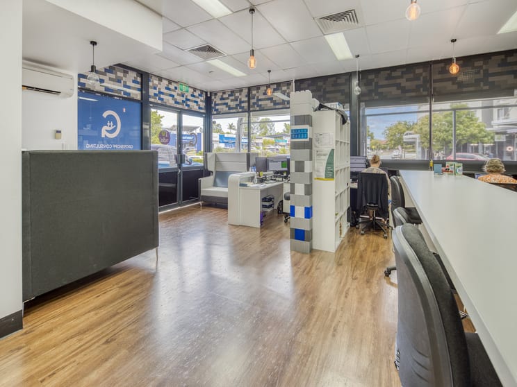 Click to view all images 3/24 Commercial Drive Springfield QLD 4300 - Image 3
