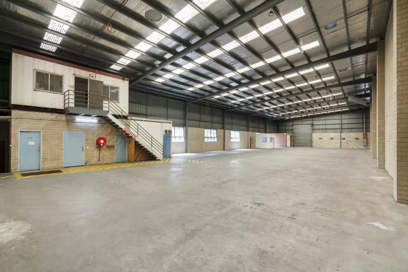 Click to view all images 615 Warrigal Road Ashwood VIC 3147 - Image 1