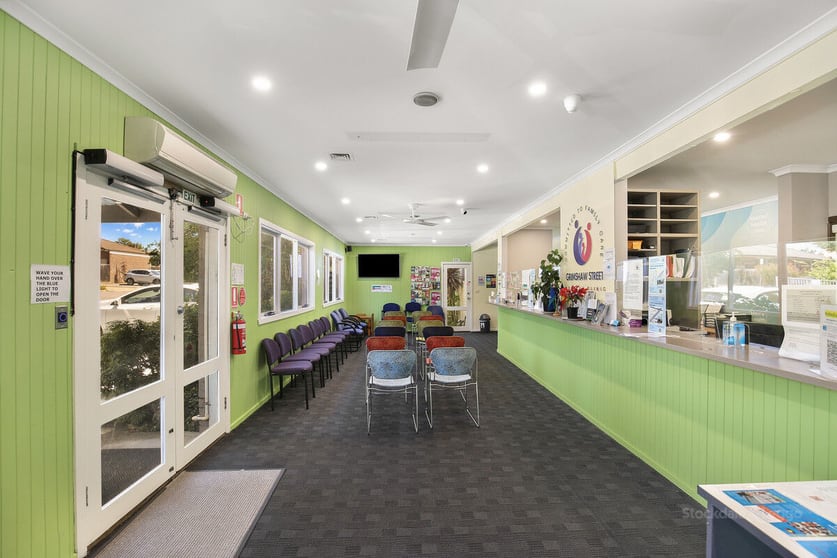 Click to view all images 585-587 Grimshaw Street Bundoora VIC 3083 - Image 3