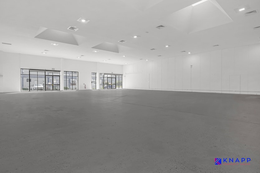 Click to view all images 4/10 Blaxland Rd Campbelltown NSW 2560 - Image 3