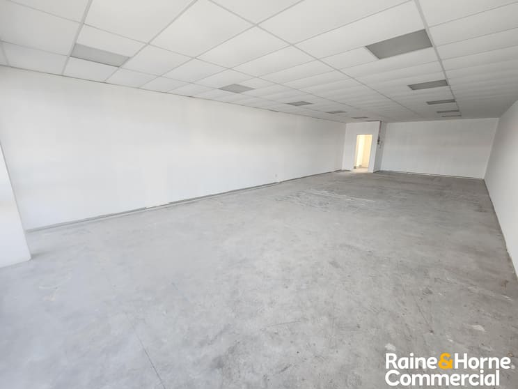Click to view all images 18-22 Kremzow Road Brendale QLD 4500 - Image 2