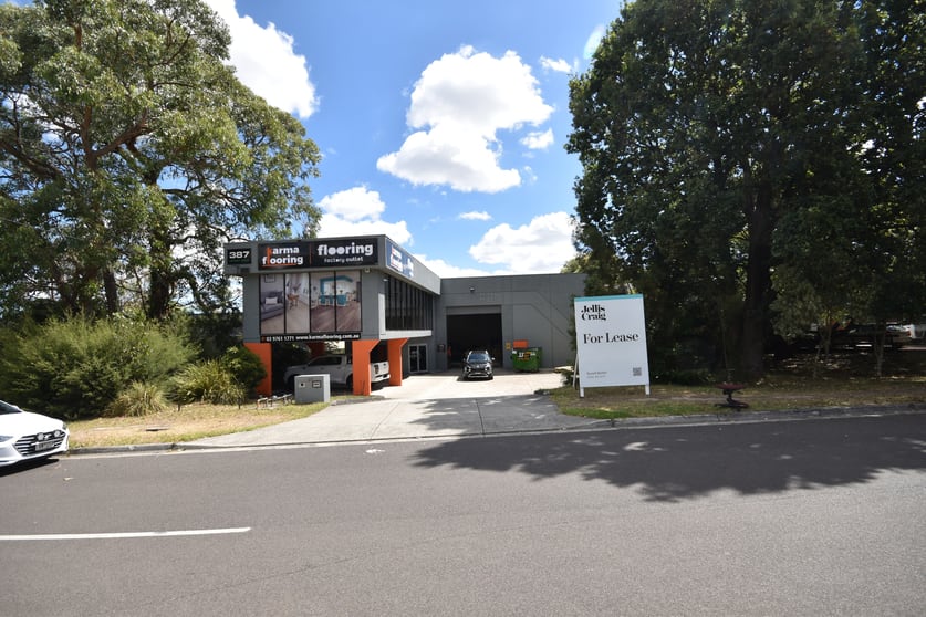 Click to view all images 387 Dorset Road Bayswater VIC 3153 - Image 1