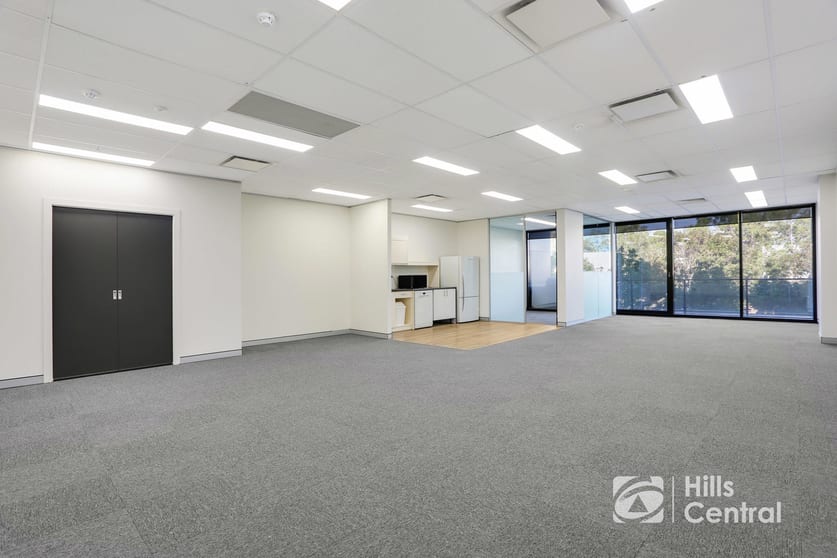Click to view all images 1.09/1.09/29-31 Lexington Drive Bella Vista NSW 2153 - Image 2