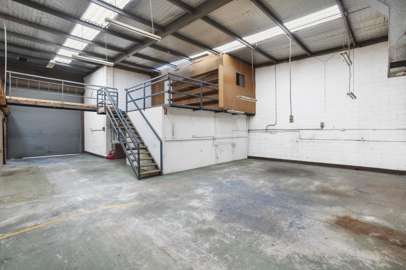 Click to view all images Unit 7/10-12 Elonera Road Noble Park North VIC 3174 - Image 2