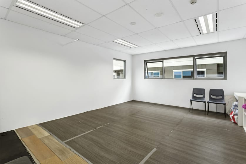 Click to view all images Part 19/122-126 Old Pittwater Road Brookvale NSW 2100 - Image 2