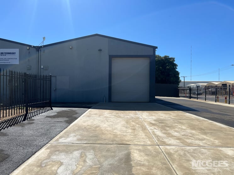 Click to view all images 2/6 Frederick Street Wingfield SA 5013 - Image 1