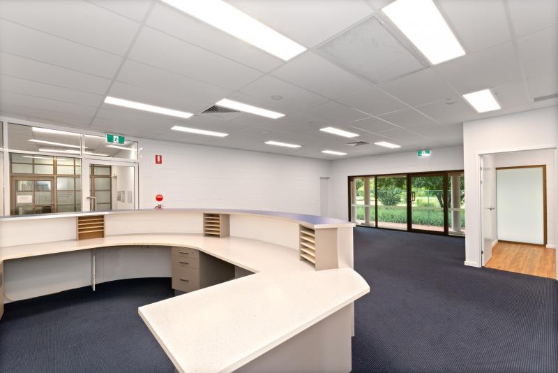 Click to view all images Suite 5/12-16 Fulham Road Pimlico QLD 4812 - Image 2