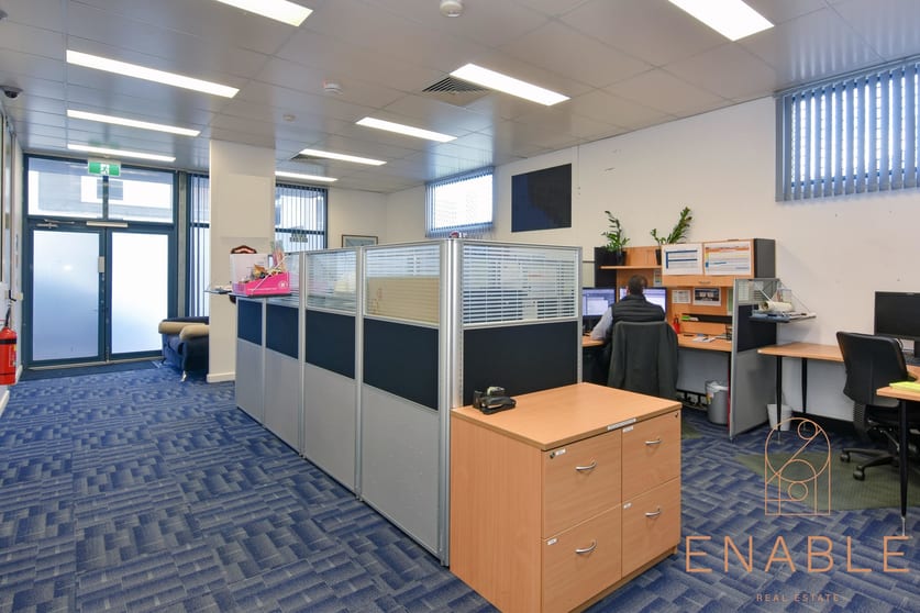 Click to view all images 5/39 Leake Street Belmont WA 6104 - Image 3