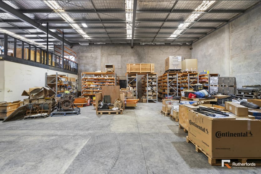 Click to view all images 2/1 Thornycroft Street Campbellfield VIC 3061 - Image 3