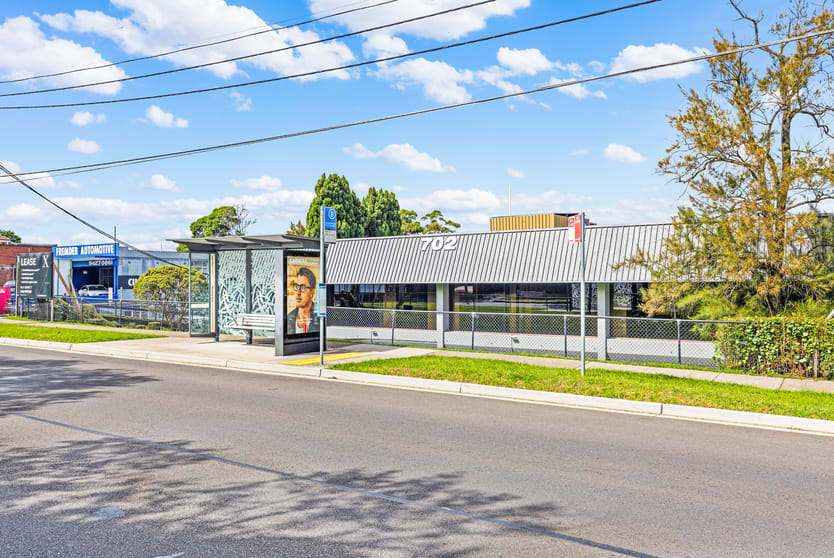 Click to view all images 702 Mowbray Road Lane Cove NSW 2066 - Image 3