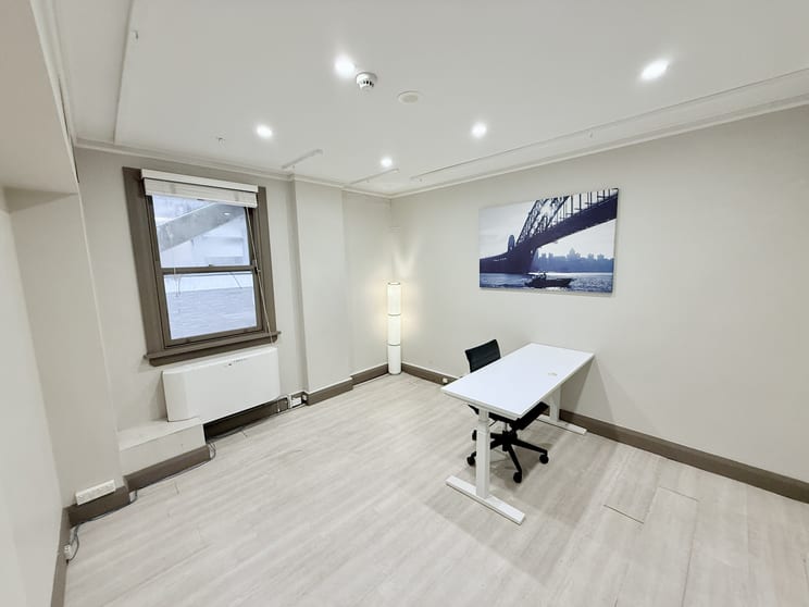 Click to view all images 510/147 King Street Sydney NSW 2000 - Image 2