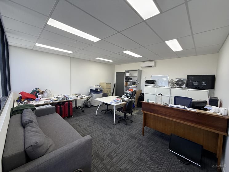2/82 Levanswell Road Moorabbin VIC 3189 - Image 2