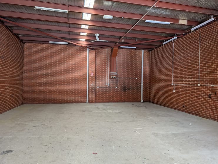 Click to view all images 15/157 Hyde Street Yarraville VIC 3013 - Image 3
