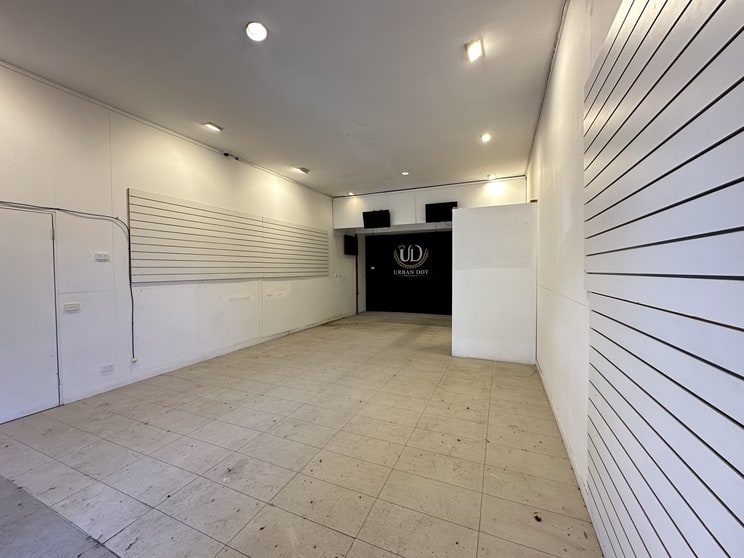 Click to view all images 27 Ian Street Noble Park VIC 3174 - Image 3